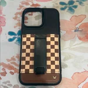 Walli by Chelsea DeBoer